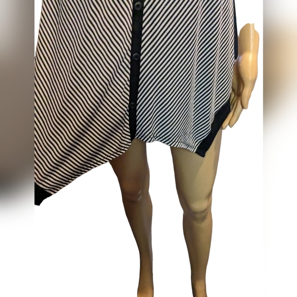 FROXX black & white diagonally striped asymmetrical spaghetti strap tank top. - Picture 2 of 12